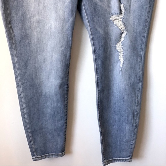 FASHION NOVA From A Distance Mid Rise Plus Size Jeans Size 3X NEW - Picture 6 of 11